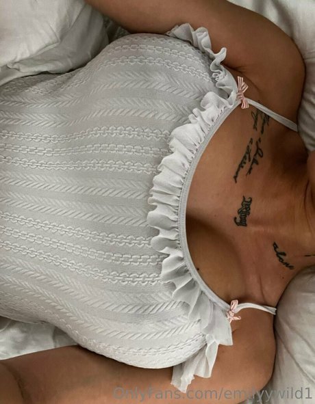 Emilyy Wild onlyfans nudes leak