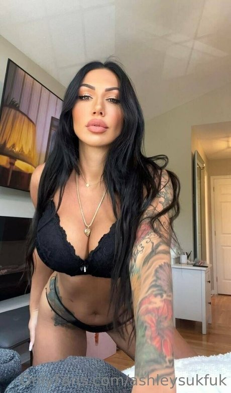 Ashley Suk Fuk only fans leaks