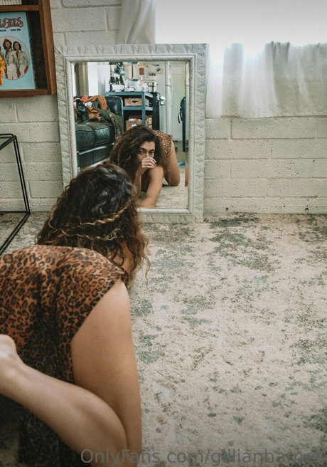 Gillian Barnes only fans nude leaks