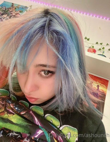 brunette wife onlyfans free plate