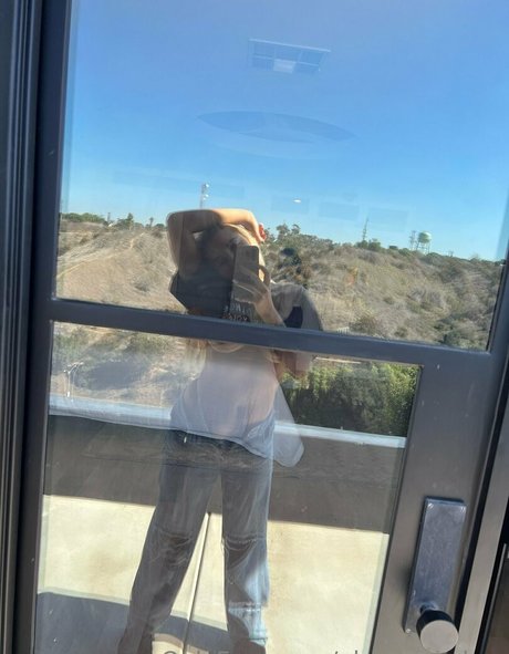 alyssamarkey onlyfans nude content