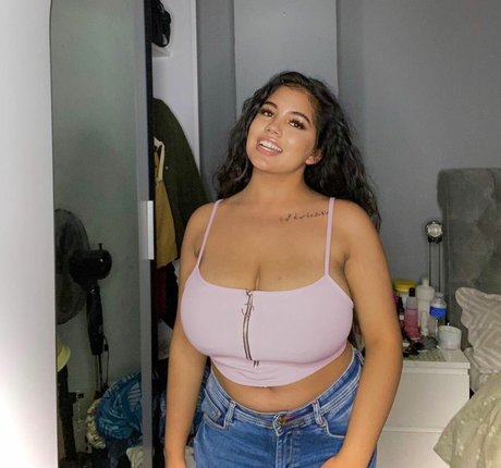 Boa Hancock onlyfans post