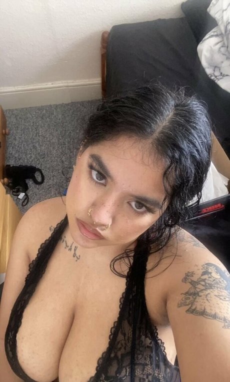 Boa Hancock onlyfans tits