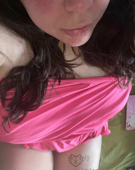 val acanthus nude onlyfans leak