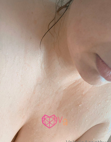 val acanthus onlyfans model