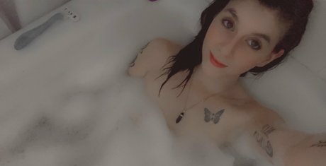 prettypixie113 naked onlyfans pics