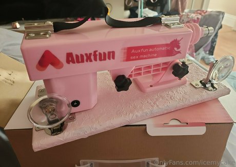 icemycake onlyfans strip