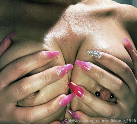 greeneyedblonde 1996 onlyfans leakes