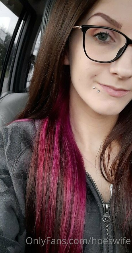 hoeswife only fans leaks