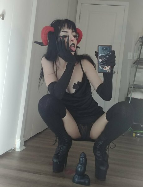 Tricksterkarkat nsfw onlyfans