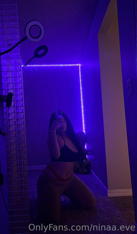 ninaa eve onlyfans naked