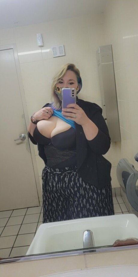 princesspeachrings nude onlyfans