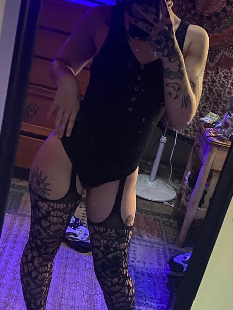 Gothic Moon onlyfans public photos