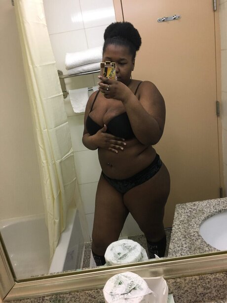 Roshonda onlyfans nudes