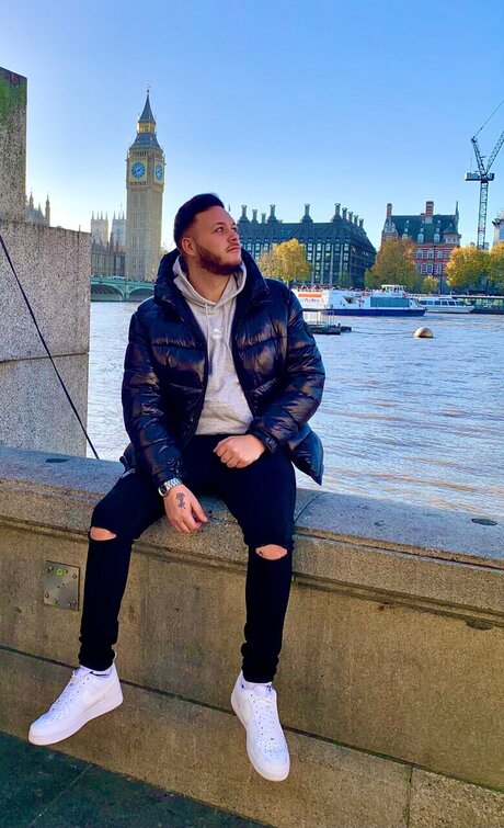 Daddysolid is on onlyfans