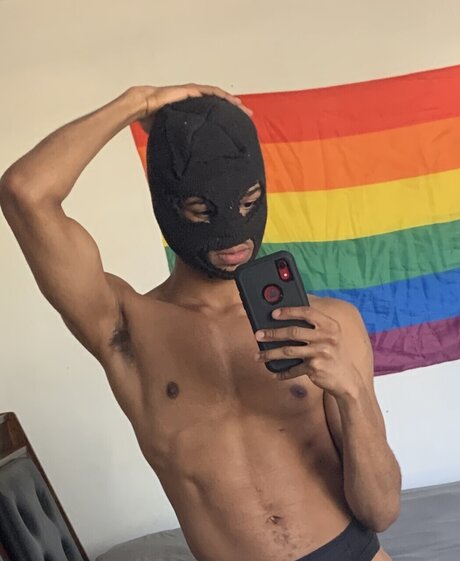 IG elastiboy2000 onlyfans leak new