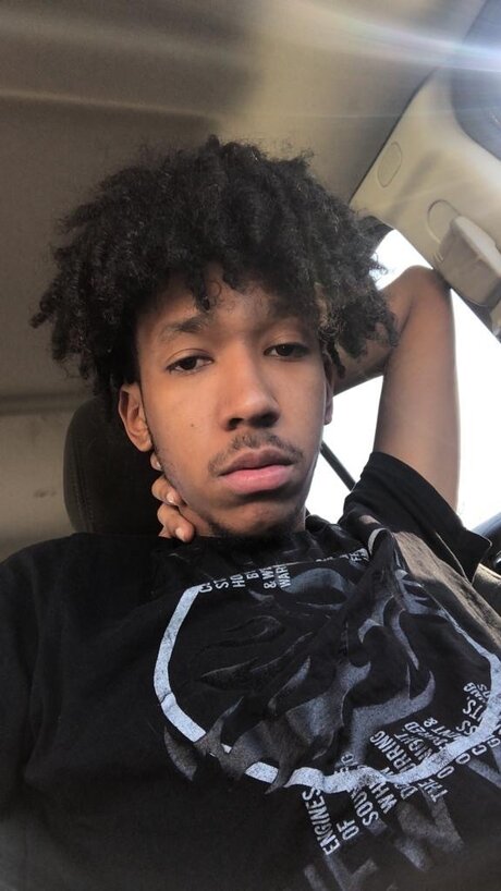 Negrito bimbo only fans