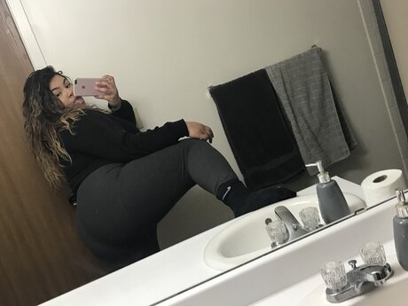 latinxxbabe onlyfans model