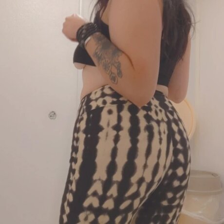 Fia Flowerz onlyfans leake