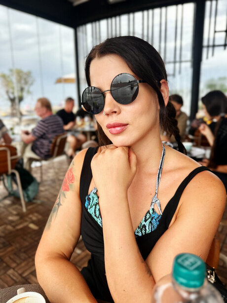 Queen W sexy onlyfans