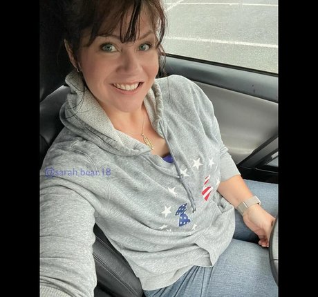 sarah bear 18 onlyfans star