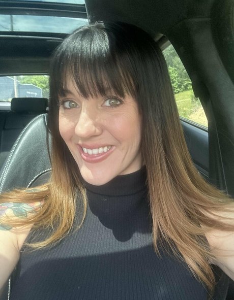 onegoodbumblebee onlyfans leaked