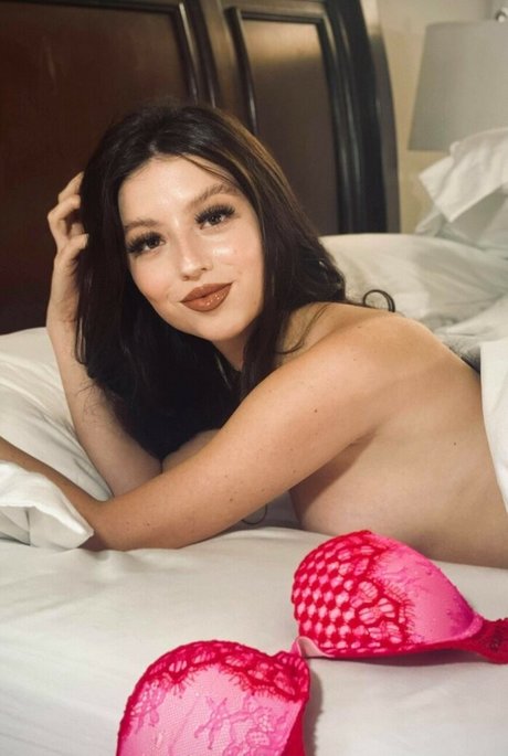 Leah Fennelly onlyfans naked