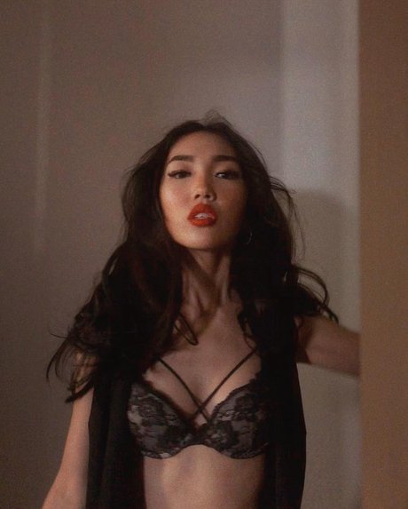 Asya Sun onlyfans leak free