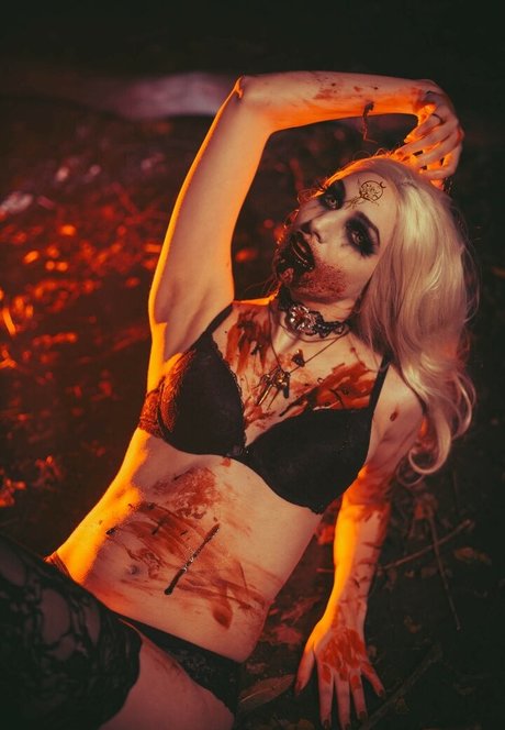 BloodyNyuu onlyfans images