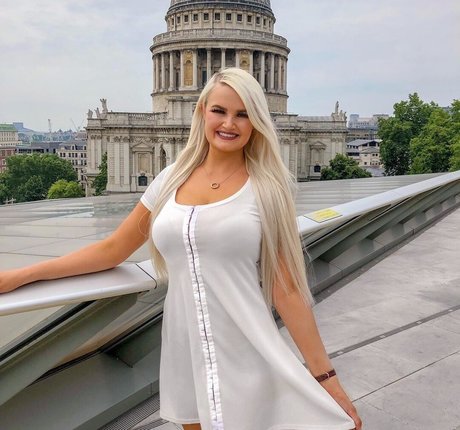 Zandra May onlyfans sex