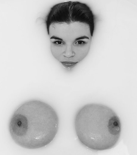 jenninoblexxx en onlyfans