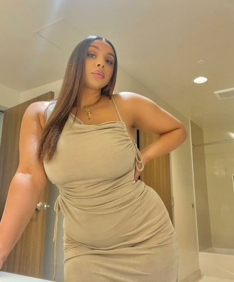 naiyah rosen33 nude leak onlyfans