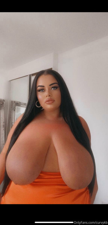 khloe38kk onlyfans nude pictures