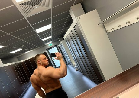 flexxxcouple Profile image