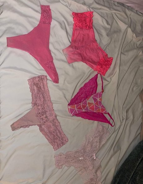 sellingzoey hot onlyfans