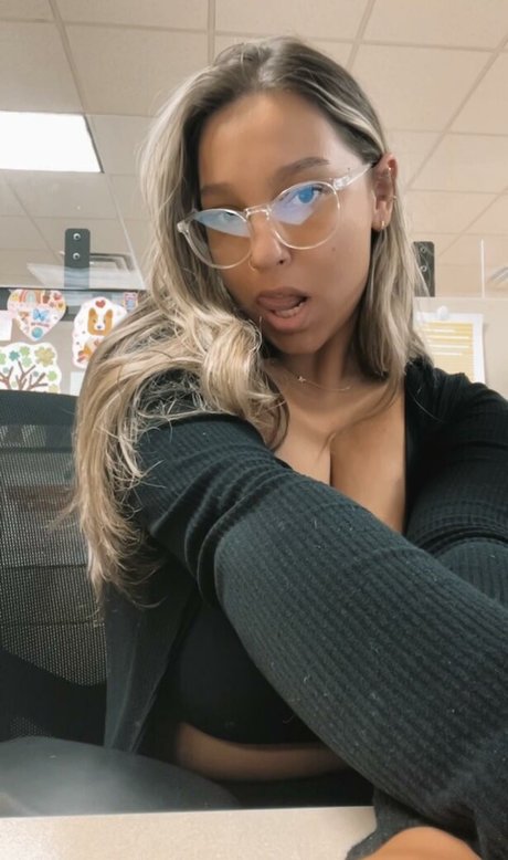 Mel Rose naked onlyfans