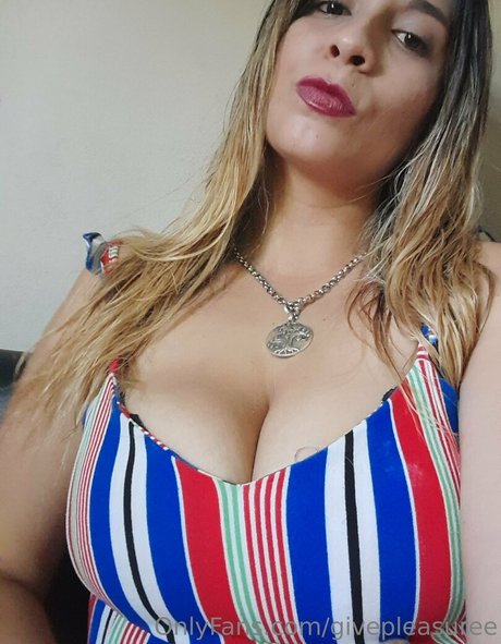 givepleasuree leaked onlyfans sextape