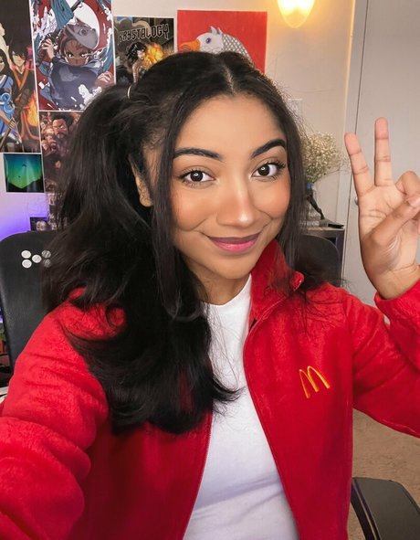 krystalogy ass onlyfans