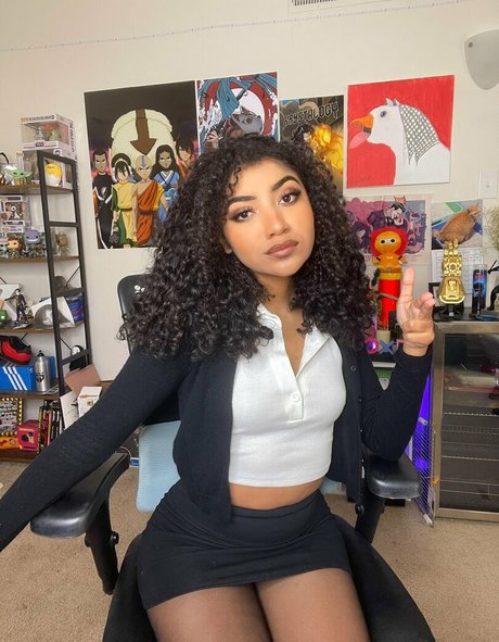 krystalogy only fans leak porn