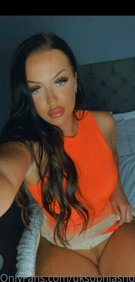 uksophiasnow onlyfans explicit content