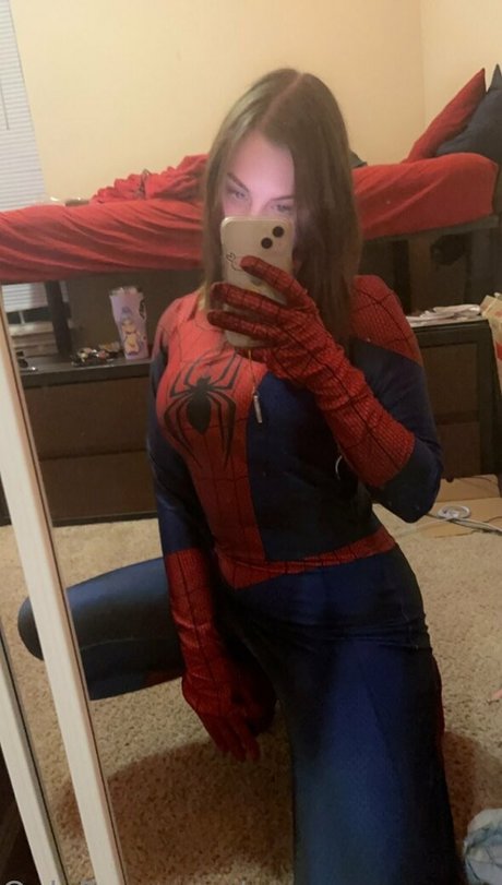 mavaroon cosplays onlyfans uncensored