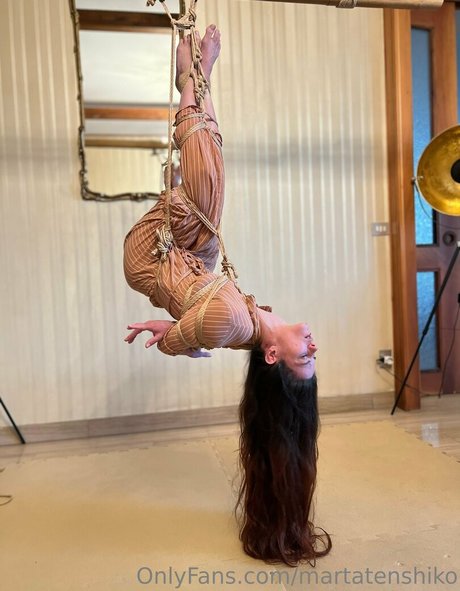 martatenshiko naked onlyfans leaks