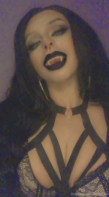 bloodrain desnuda onlyfans