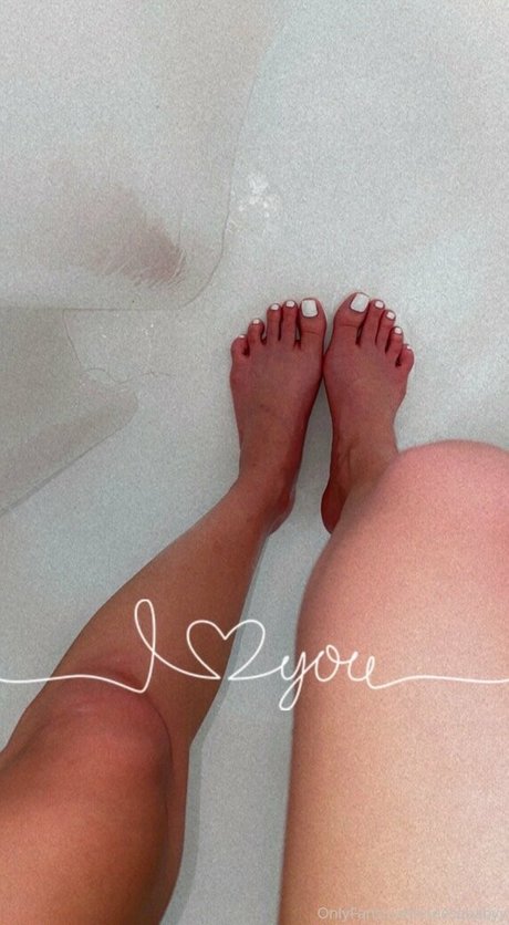 neesababyy onlyfans leaked photos