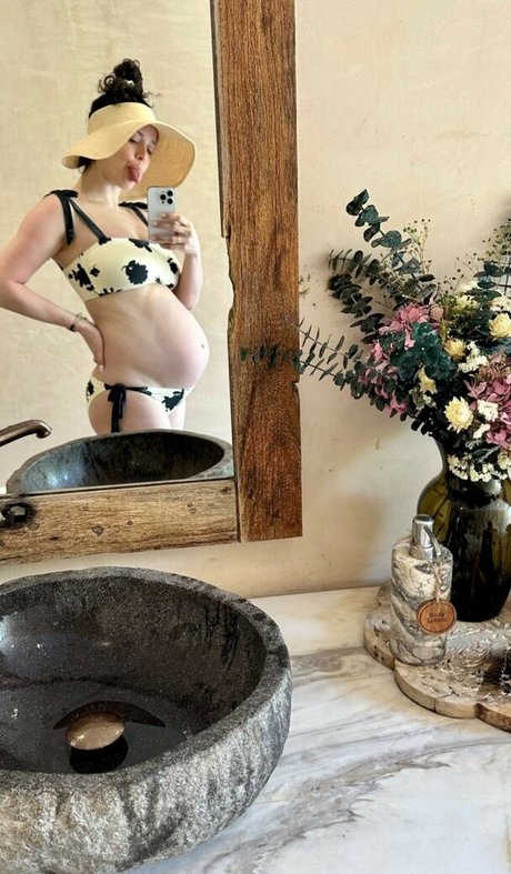 Ali Cobrin leaked porn onlyfans