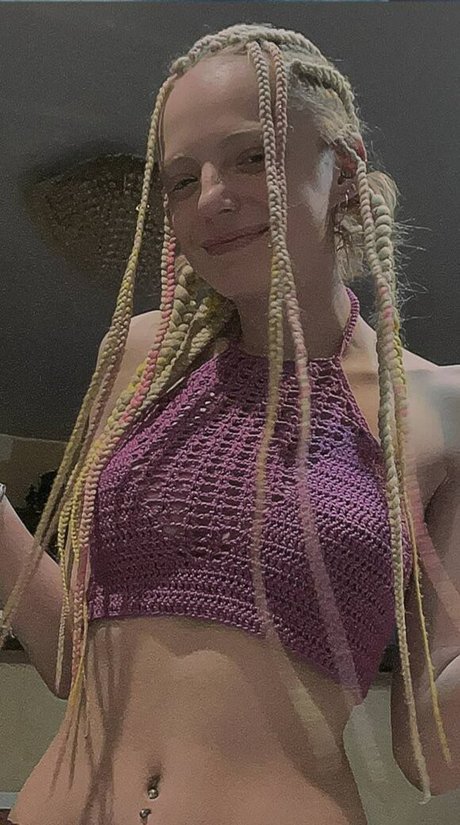 Romanowwa naked only fans