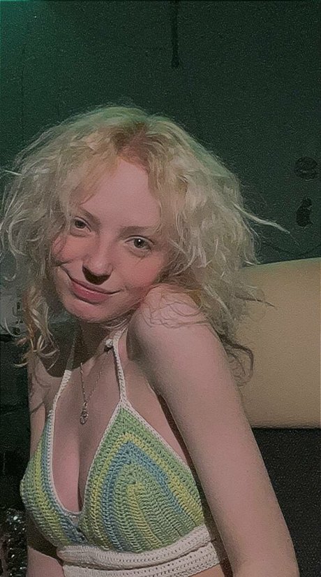 Romanowwa onlyfans naked