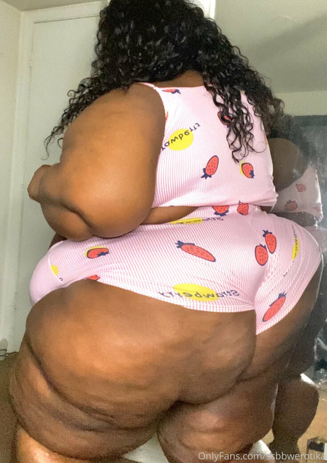 asian influencer onlyfans art nude image