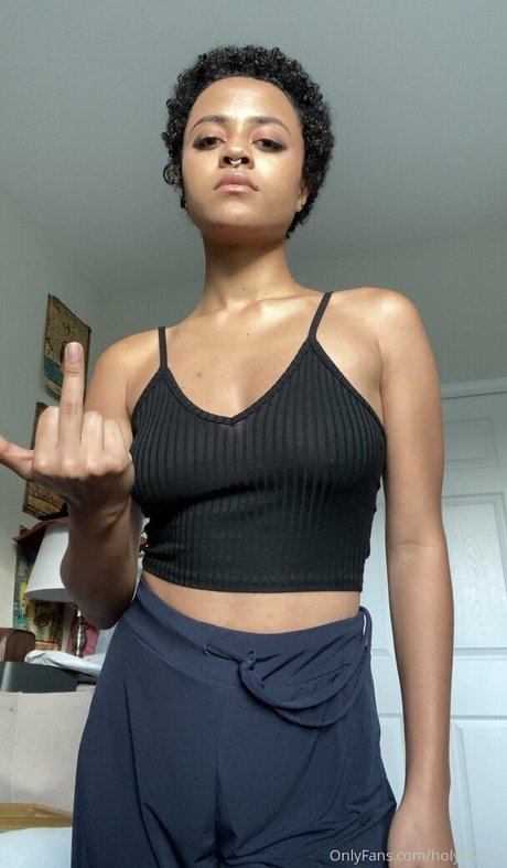 holymacre only fans pictures