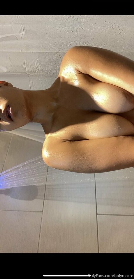 holymacre onlyfans leaka